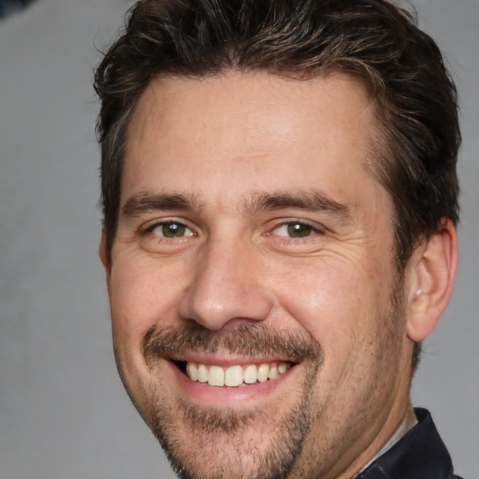 Jasper Thornbury, founder of dravionelix financial analysis services